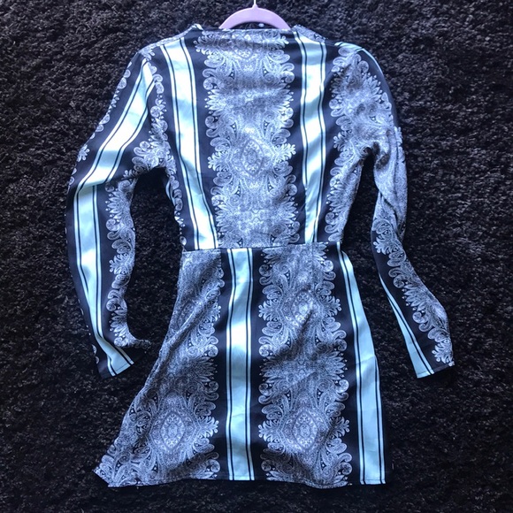 MISSGUIDED Silky Wrap Mini - Picture 3 of 7